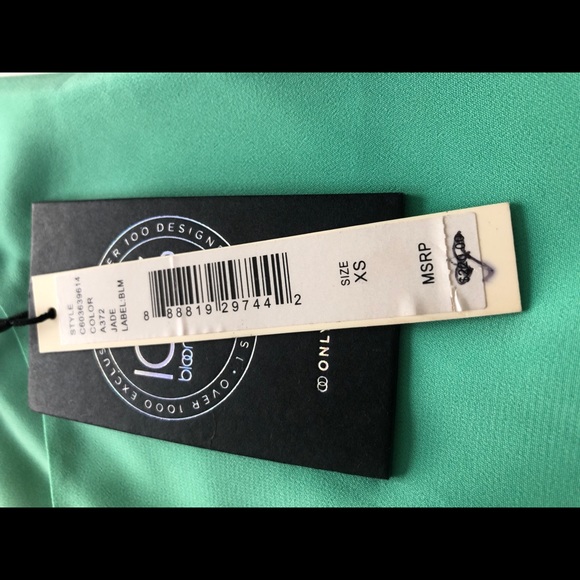 NWT! Alice and Olivia Estelle Racerback Dress - Picture 8 of 9